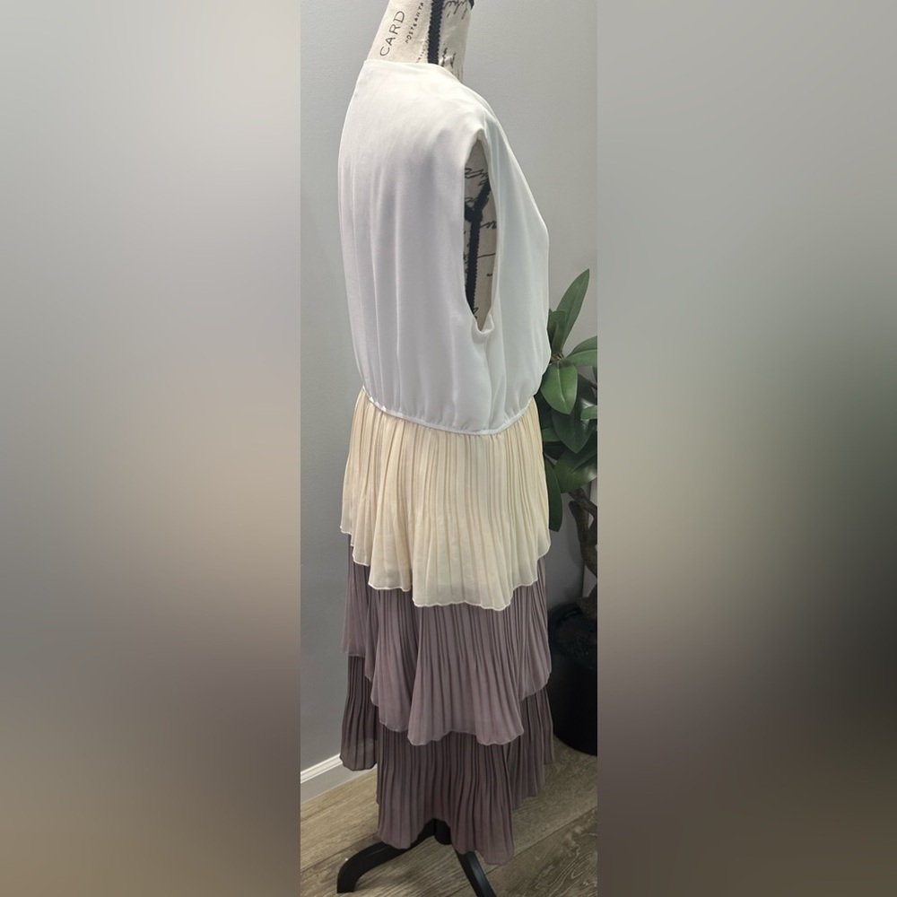 π΄β¨Tiered Colorblock Ruffle Dress β Size XL π΄β¨ - Picture 9 of 16